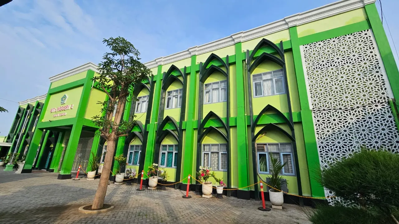 Area gedung hijau MTsN 2 Kota Kediri
